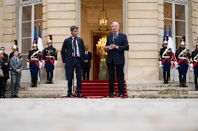 Handover Ceremony At Hotel De Matignon - Paris