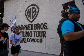 SAG-AFTRA Video Game Actor Picket In Front Of Warner Bros.