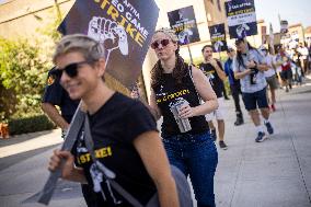 SAG-AFTRA Video Game Actor Picket In Front Of Warner Bros.