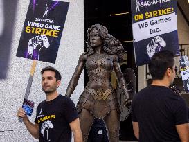 SAG-AFTRA Video Game Actor Picket In Front Of Warner Bros.