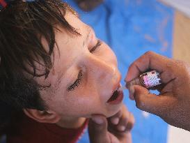 Children Given Polio Vaccine - Gaza