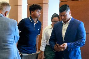 Parkland Families Take Mass Shooting Survivor To Court - Fort Lauderdale