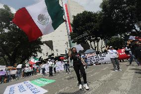 Judiciary Workers Protest Against Lopez Obrador’s Judicial Reform