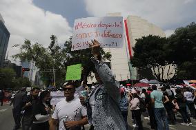 Judiciary Workers Protest Against Lopez Obrador’s Judicial Reform