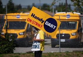 HandyDART Drivers Begin Work Stoppage - Vancouver