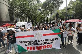 Judiciary Workers Protest Against Lopez Obrador’s Judicial Reform