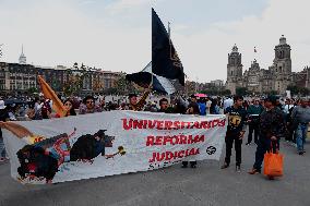 Students From Various Universities In Mexico, Protest In Favour Of Judicial Reform