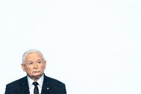 Jaroslaw Kaczynski Press Conference