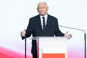 Jaroslaw Kaczynski Press Conference