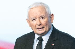 Jaroslaw Kaczynski Press Conference