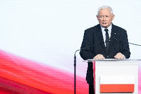 Jaroslaw Kaczynski Press Conference