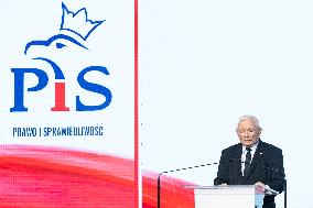 Jaroslaw Kaczynski Press Conference