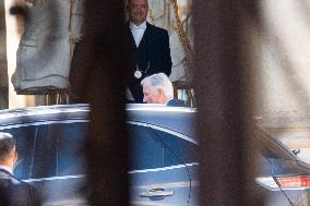 Newly Appointed PM Barnier At The Elysee - Paris