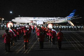 Pope Francis Touches Down In Papua New Guinea