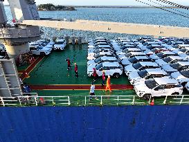 Vehicles Export at Lianyungang Port