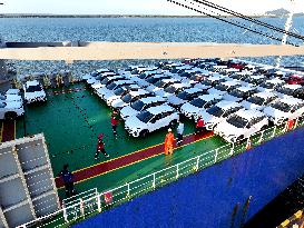 Vehicles Export at Lianyungang Port