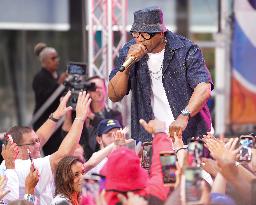 LL Cool J Performs Live on the Today Show This Morning at Rockefeller Plaza