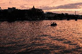 Seine River Sunset Illustrations - Paris