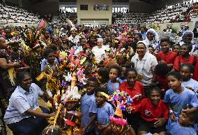 Pope Francis Meets Street Children - Papua New Guinea