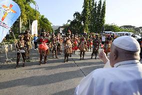 Pope Francis Meets Street Children - Papua New Guinea