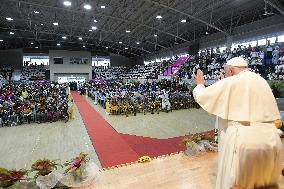 Pope Francis Meets Street Children - Papua New Guinea