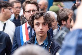 Manes Nade At A Rally Against The President's Forceful Blow - Paris