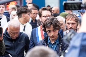 Manes Nade At A Rally Against The President's Forceful Blow - Paris