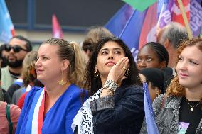 Rally Against The President's Forceful Blow - Paris