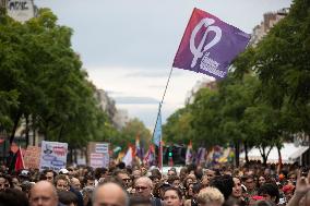 Rally Against The President's Forceful Blow - Paris