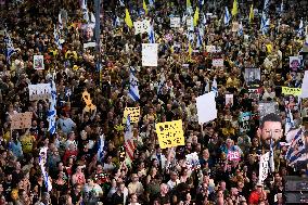 Israelis Protested Against Israeli Government Calling For Immediate Release Of Hostages