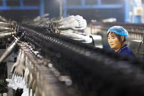 PVC Gloves Producing in Suqian