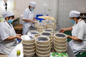 Mooncakes Production in Taizhou