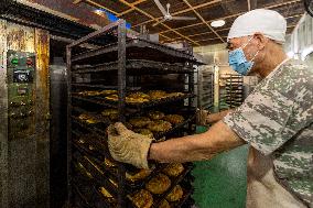 Mooncakes Production in Taizhou