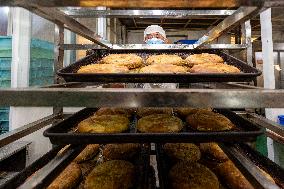 Mooncakes Production in Taizhou