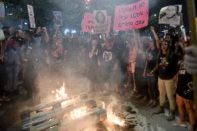 Israelis Protested Against Israeli Government Calling For Immediate Release Of Hostages