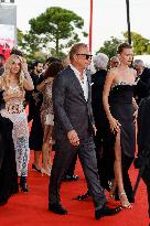 81st Mostra - Sienna Miller And Kevin Costner Walk The Red Carpet