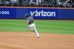 MLB Cincinnati Reds Vs New York Mets