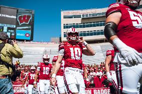 Wisconsin Badgers Vs. South Dakota Coyotes