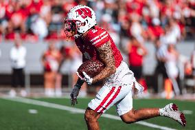 Wisconsin Badgers Vs. South Dakota Coyotes