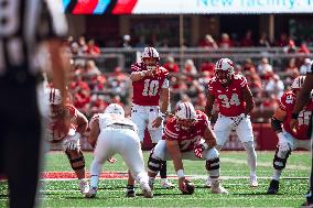 Wisconsin Badgers Vs. South Dakota Coyotes