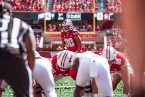 Wisconsin Badgers Vs. South Dakota Coyotes