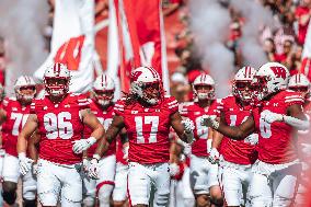 Wisconsin Badgers Vs. South Dakota Coyotes