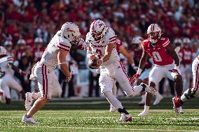 Wisconsin Badgers Vs. South Dakota Coyotes