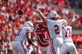 Wisconsin Badgers Vs. South Dakota Coyotes