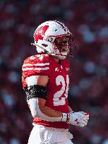 Wisconsin Badgers Vs. South Dakota Coyotes