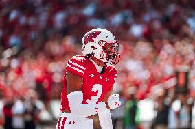 Wisconsin Badgers Vs. South Dakota Coyotes