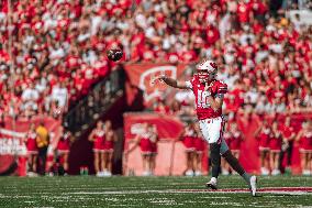 Wisconsin Badgers Vs. South Dakota Coyotes