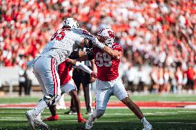 Wisconsin Badgers Vs. South Dakota Coyotes