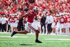 Wisconsin Badgers Vs. South Dakota Coyotes