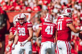 Wisconsin Badgers Vs. South Dakota Coyotes